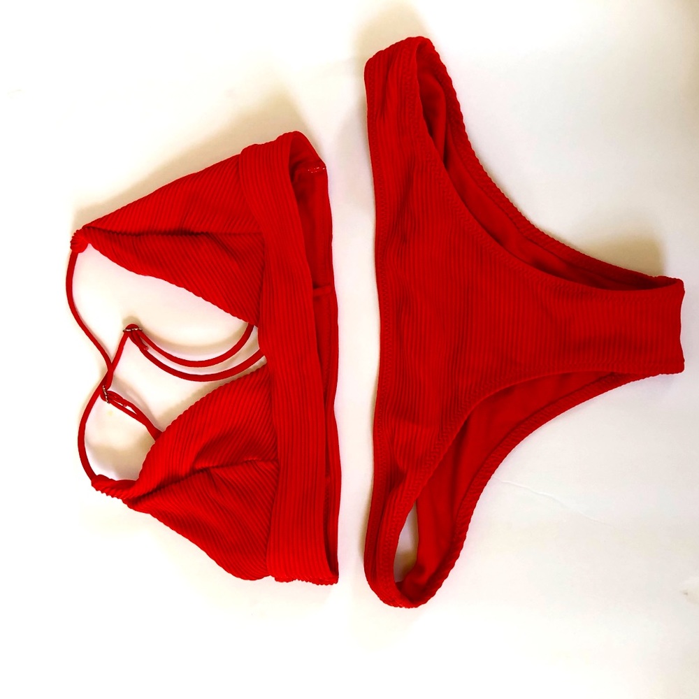 Red bikini set